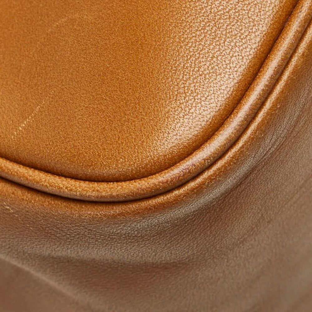 Valentino Leather VLogo Shoulder Bag - Picture 4 of 6